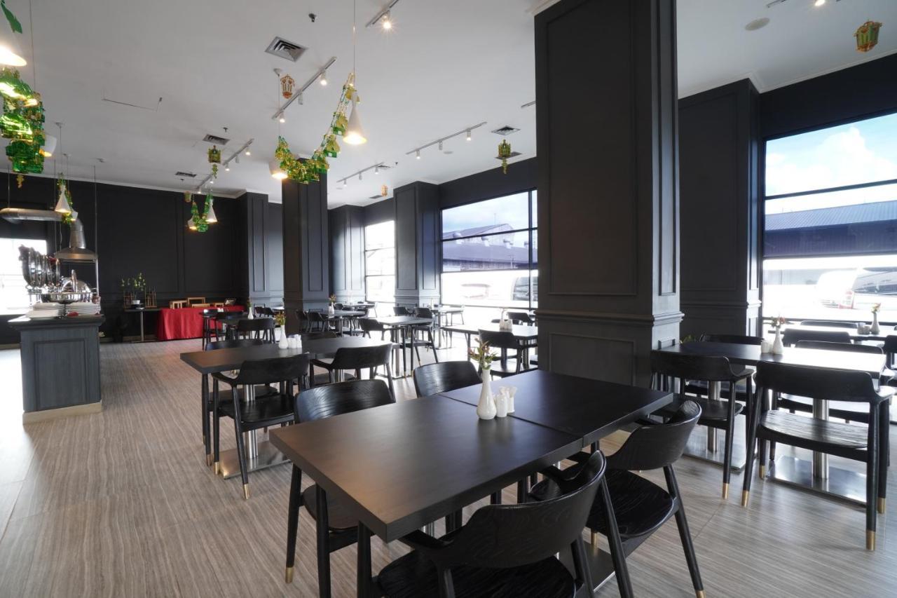 Swiss-Belinn Cawang Jakarta Exteriér fotografie